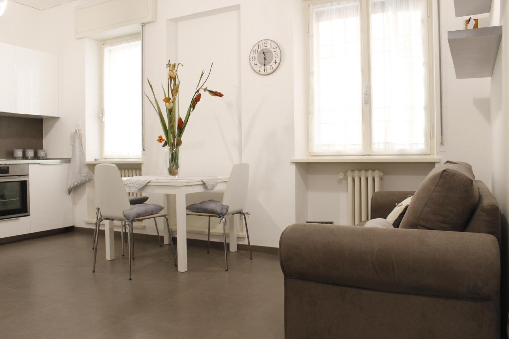 Re Lear Apartment